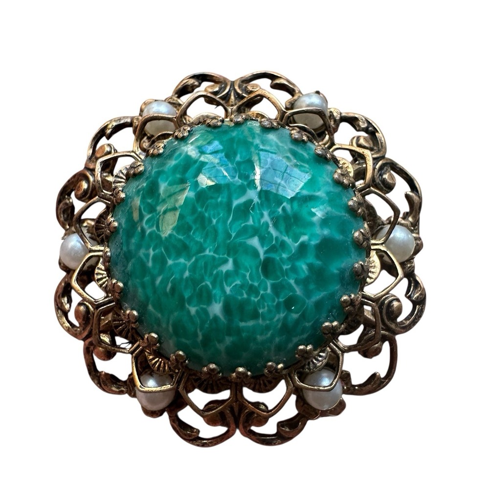 VTG Brooch Pendant 1.75 Inch Green Peking Art Glass Filigree Faux‎ Pearl Gold